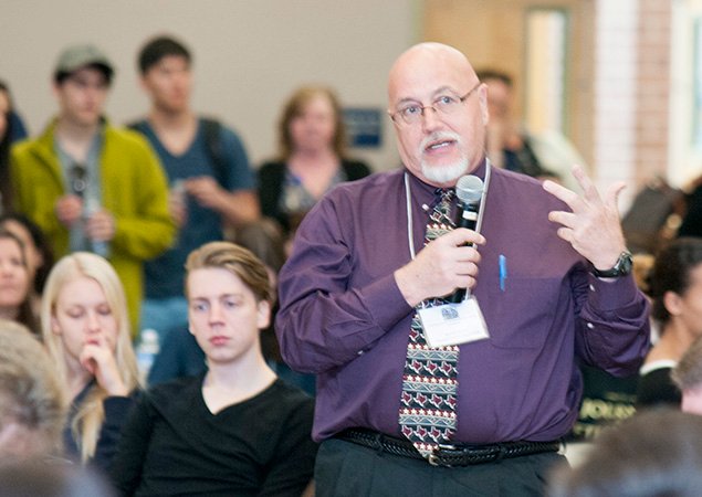 An attendee to the 2017 Texas Center for Working-Class Studies Conference.